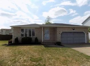 50 Rushford Ln, Buffalo, NY 14227