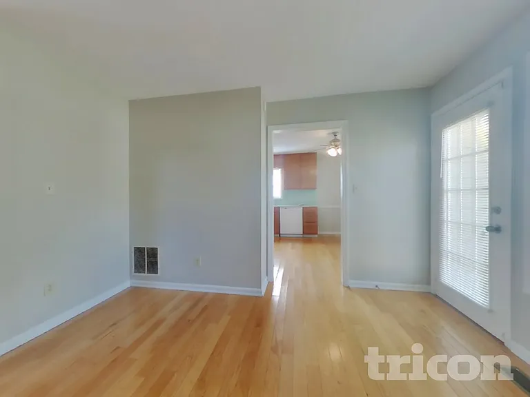 2398 June Springs Dr SW — Photo 2