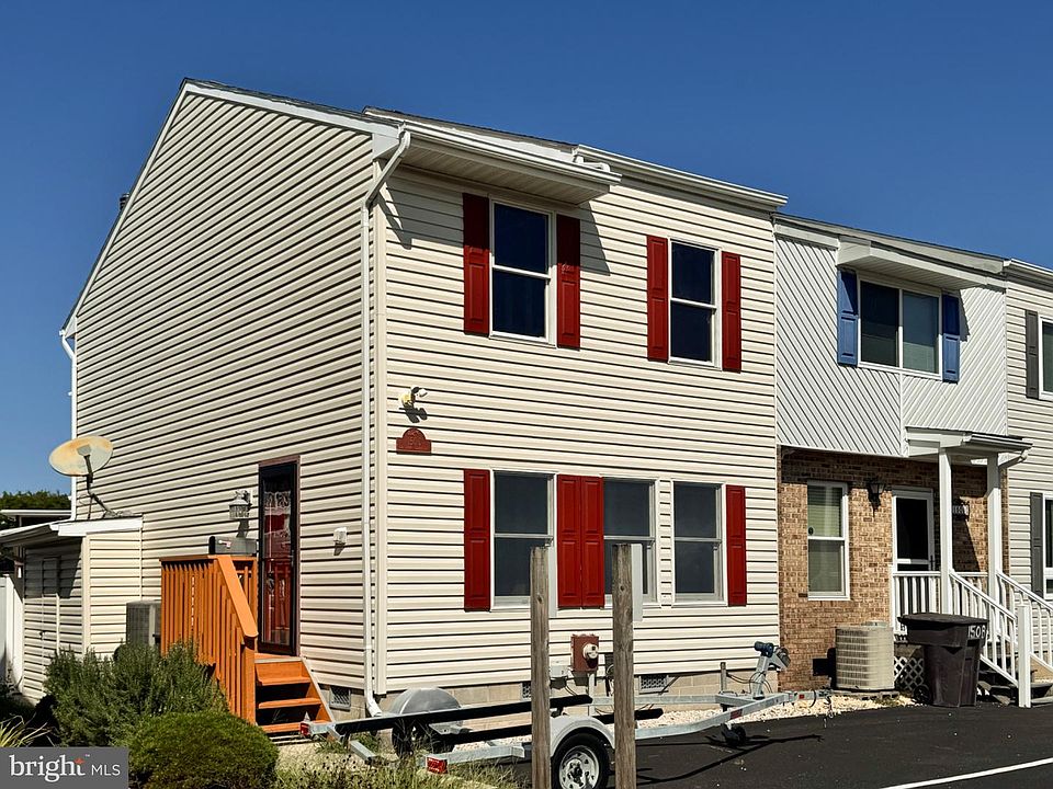 1st image of 150 Captains Quarters Rd
