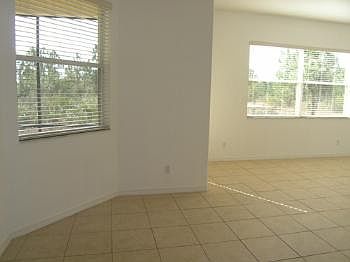 5th image of 3840 45th Ave NE