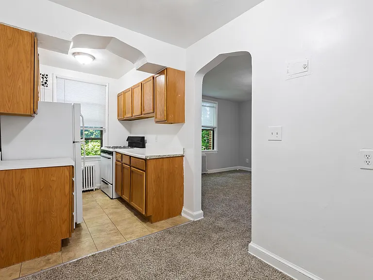 1523 28th St SE #303 — Photo 9