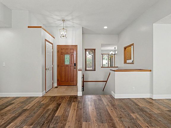 3rd image of 254 N Lakeside Dr