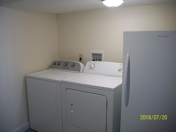5th image of 32 N College St Ste C
