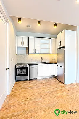 Rented by City View Living | media 26