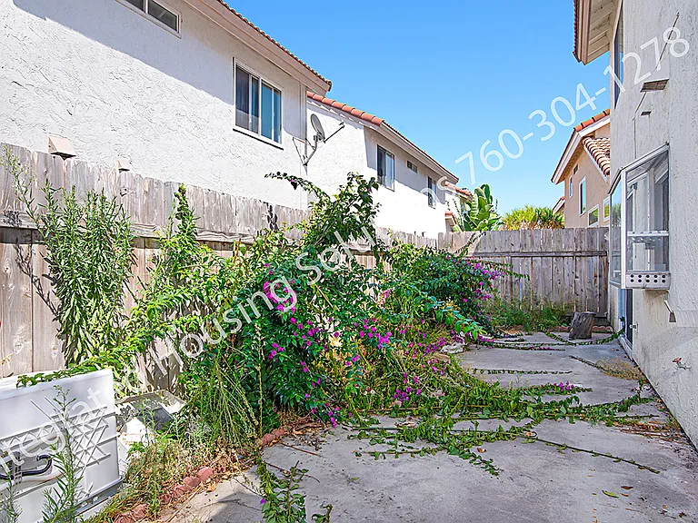 4504 Goldfinch Way — Photo 28