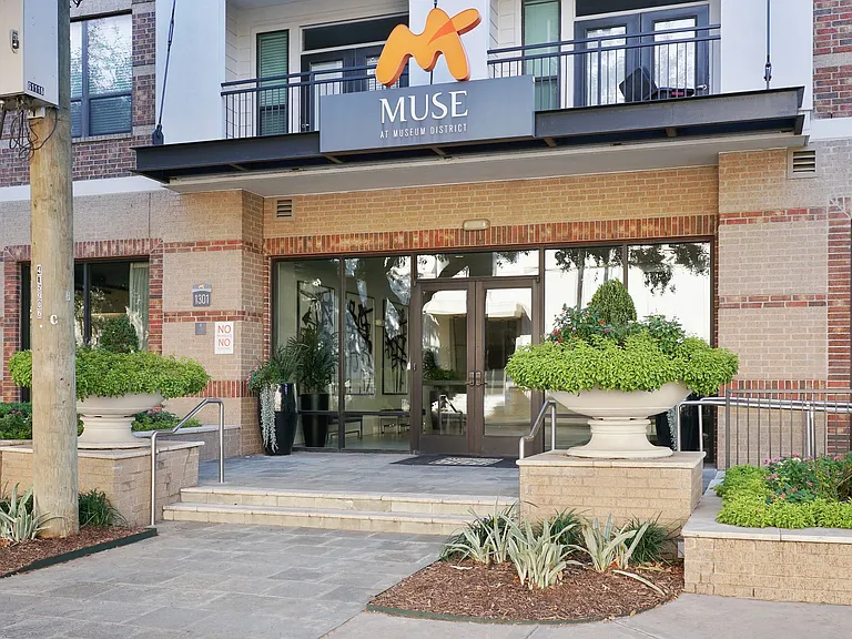 Muse at Museum District — Photo 2