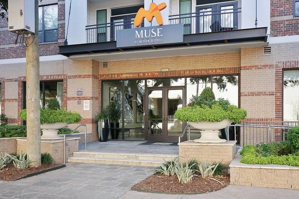 Building Photo - Muse at Museum District