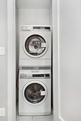 Rented by Compass | media 27