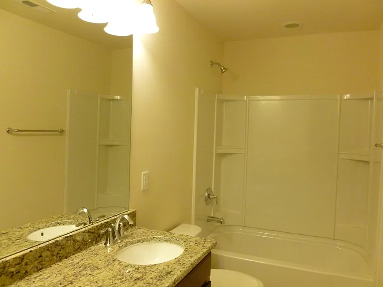227 Begen St — Photo 13