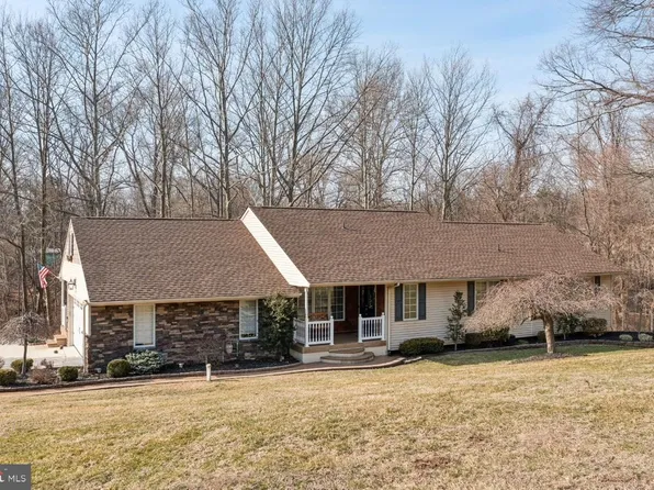 100 Tylers Lake Rd, Sewell, NJ 08080