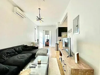 370 Evergreen Avenue