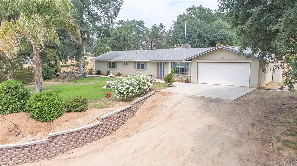 6480 Lupine Dr photo 1