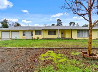 1129 W Sierra Madre Ave, Fresno, CA