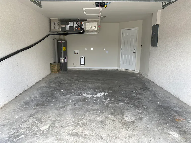 1020 SE 12th Ter — Photo 13