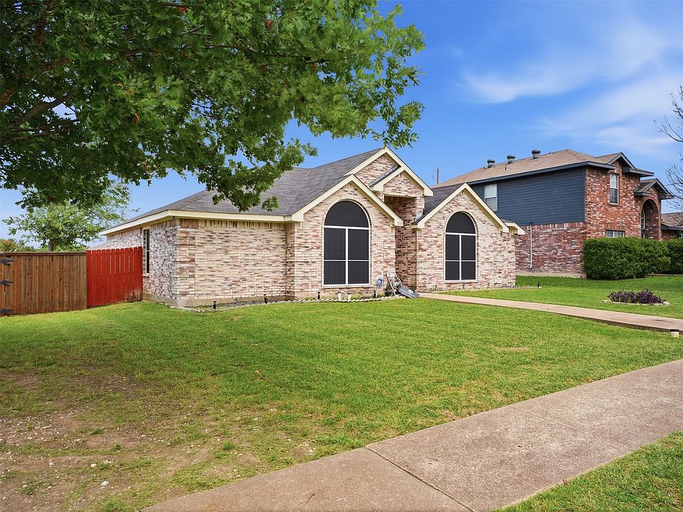1st image of 1531 Rebecca Ln