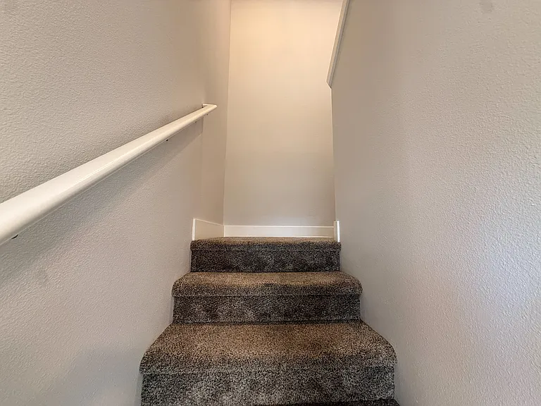 5711 Honey Bee St S — Photo 13