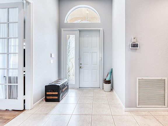 5th image of 8919 Agliana Cir