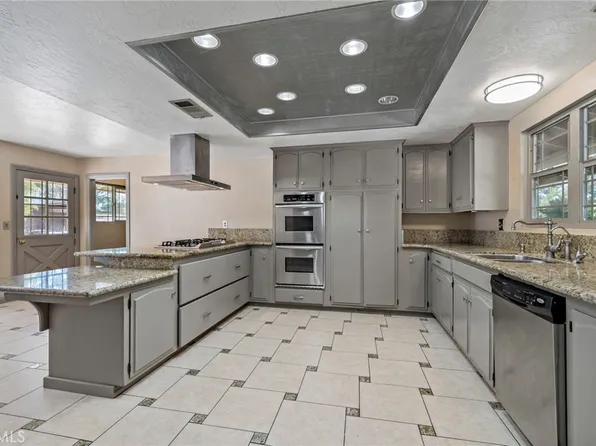 30955 De Portola Rd, Temecula, CA 92592