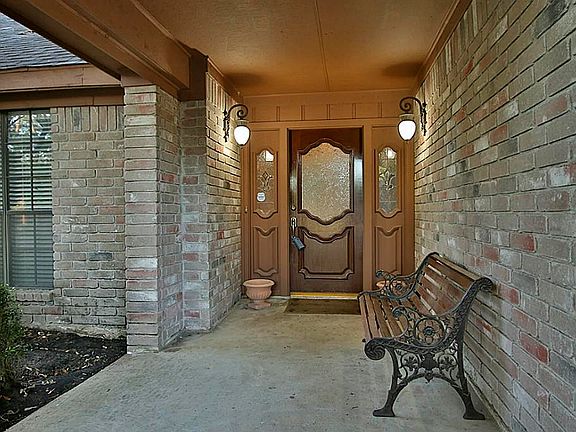 2nd image of 20307 Lionsgate Ln