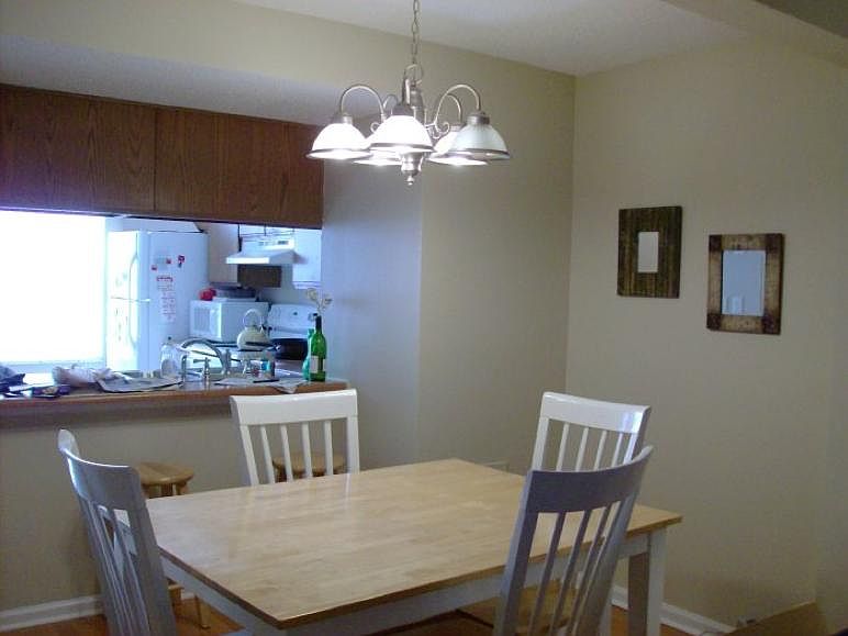 2nd image of 9606 Vinca Cres #C