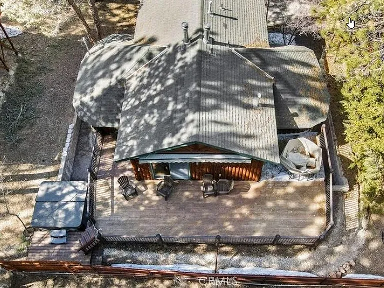 1140 Vine Ave — Photo 4