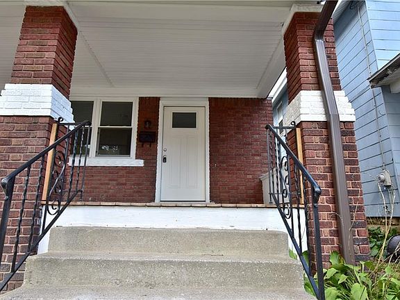 3rd image of 942 W 31st St