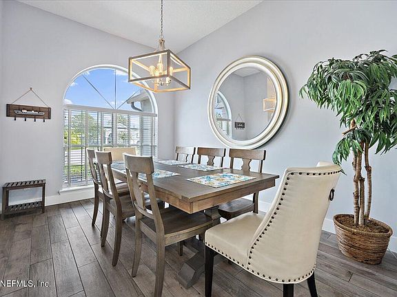 4th image of 113 CANARY ISLE Court