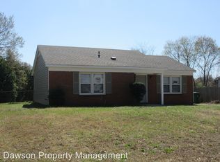 421 Cherry Wood Ln, Charlotte, NC 28217