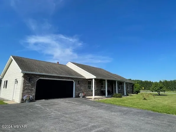 2 Homestead Dr, Mill Hall, PA 17751