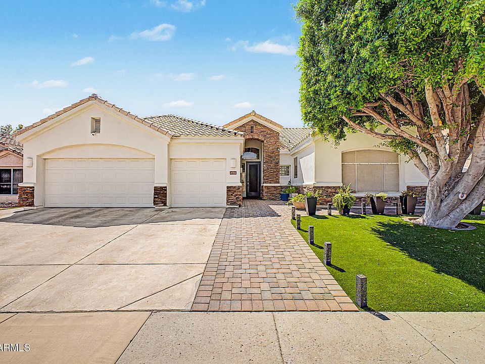 1st image of 20784 N 62nd Drive