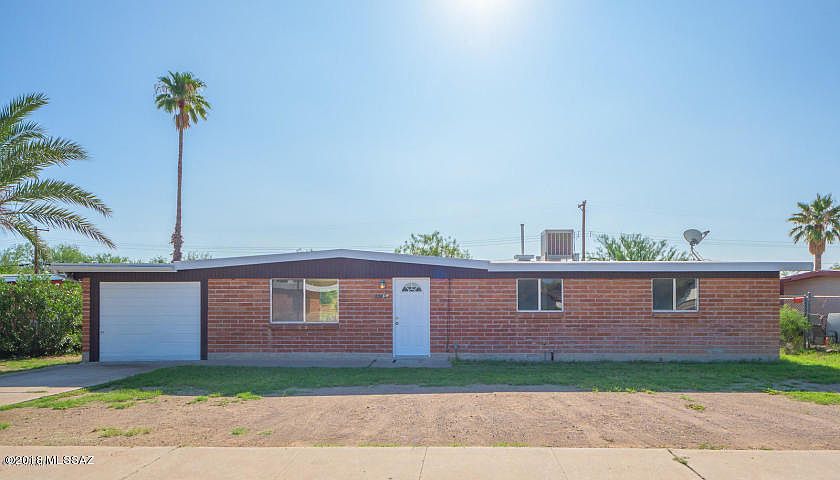 1st image of 5545 S Oriole Ave