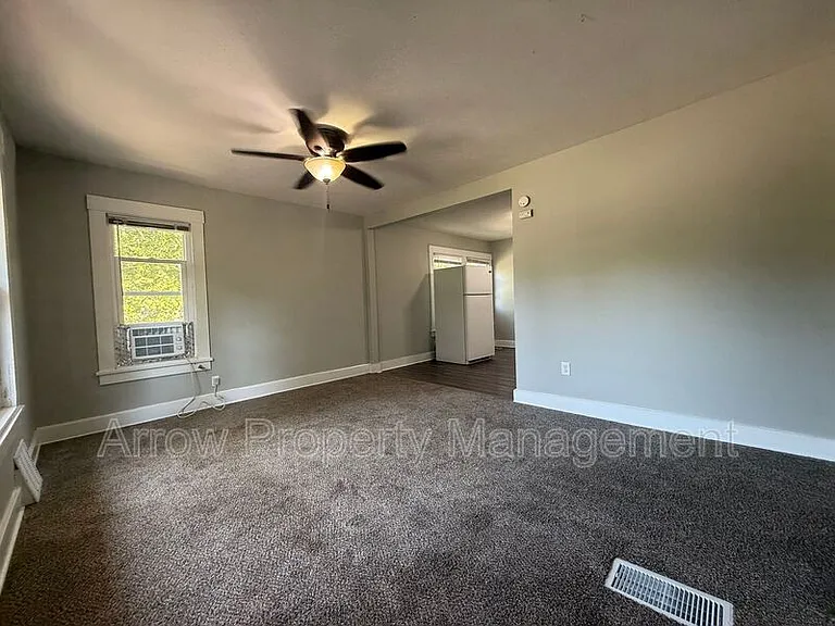 2800 P St #5 — Photo 5