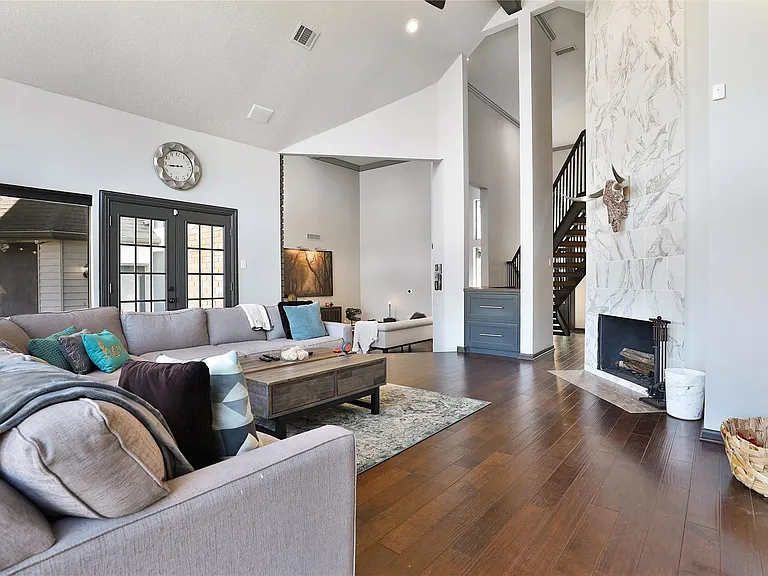 1818 Brookchester Dr — Photo 14
