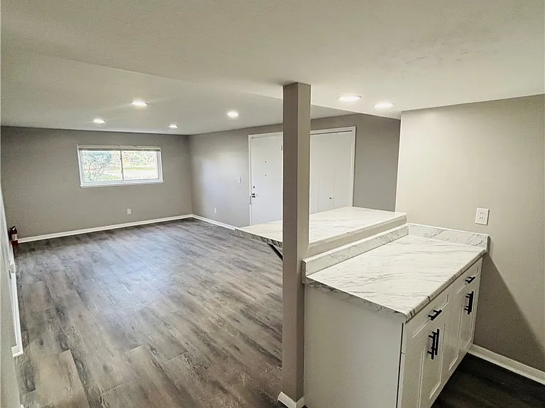 21045 Southbend Cir #2 — Photo 5