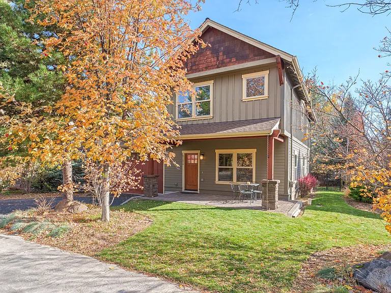61454 Linton Loop — Photo 3