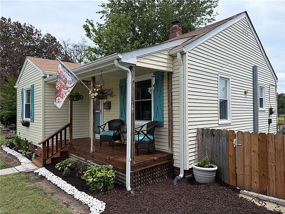 2nd image of 32 Foxgrape Rd