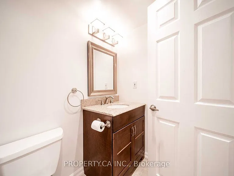 71 Charles St E #402 — Photo 20