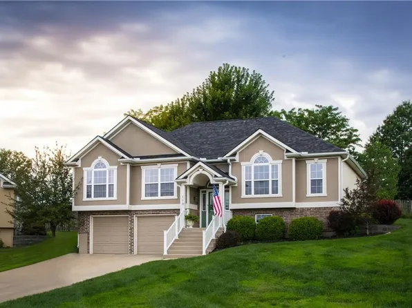 116 Deerfield Dr, Warrensburg, MO 64093