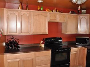 8026 Suncrest Dr, Des Moines, IA 50320