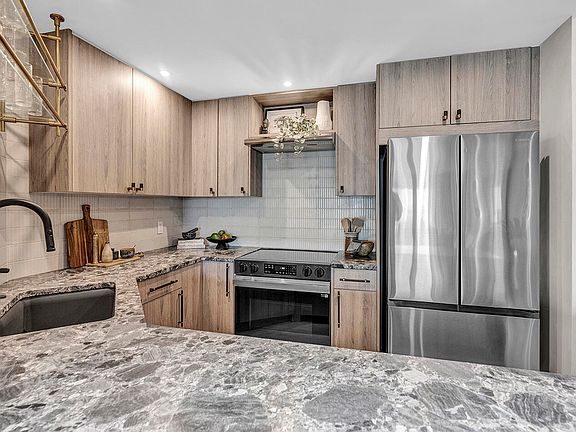 3rd image of 340 Sunset Drive #505