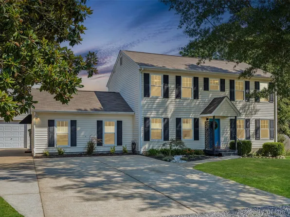 3621 Toano Woods Rd, Toano, VA 23168