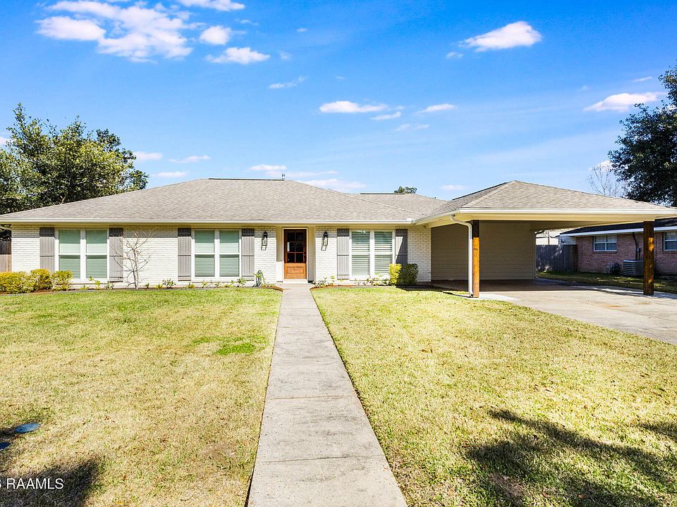 1st image of 405 Karen Dr