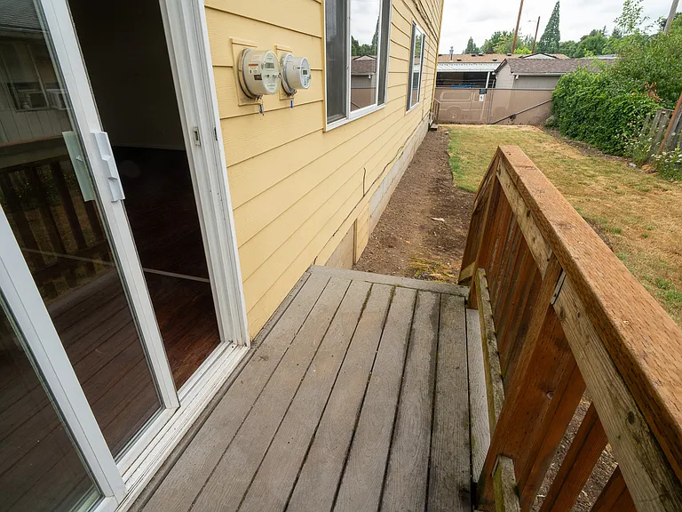 4545 SE Ina Ave #8 — Photo 9
