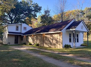 15270 Ripple Dr, Linden, MI 48451