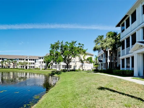 4802 51st St W APT 319, Bradenton, FL 34210