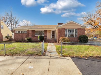 619 Poplar St, Roslindale, MA, 02131