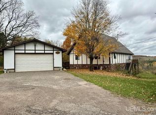 W5636 Crescent St, Norway, MI 49870
