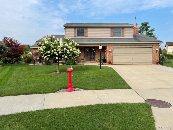 5002 Rockdale Ct, Sterling Heights, MI 48310