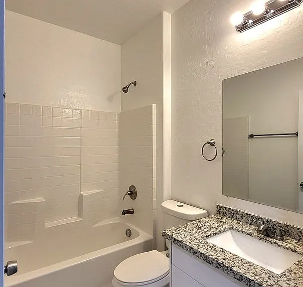 620 San Lorenzo St — Photo 16