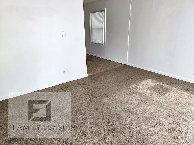 515 Saint Barbara Ln — Photo 5